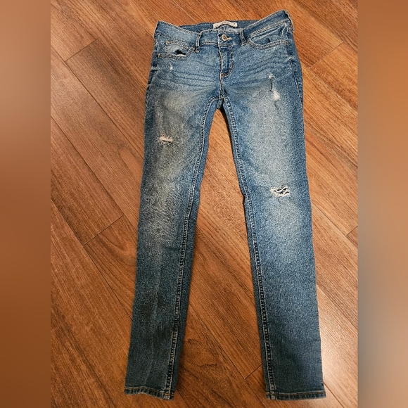 Women’s HOLLISTER JEANS SIZE 3S W26 L29 - Picture 2 of 3